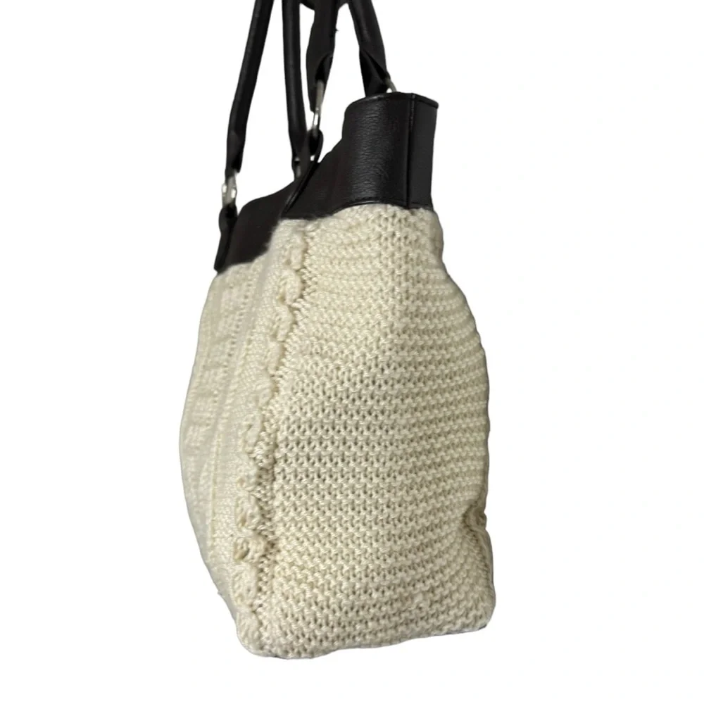 4/$40 Sweater Knit Faux Leather‎ Cream Knit Sweater Medium Tote Bag